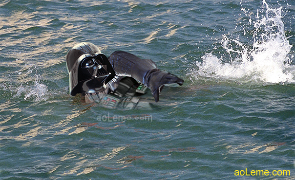 DarthRebeloVader-no-Tejo